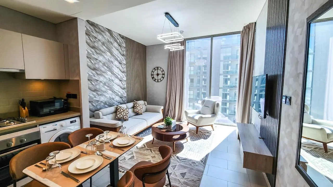 Stay By Latinem Luxury 1Br Holiday Home Cvr A3002 Near Burj Khalifa Dubai